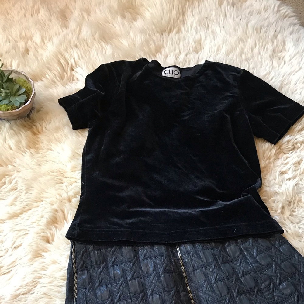 Vintage Clio Fitted velvet black simple tee